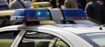 Πιστολίδι στο Ελληνικό -Ανδρας πυροβολούσε από το μπαλκόνι του