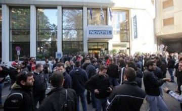 Η διαμαρτυρία δημοτικών αστυνομικών καθυστέρησε το συνέδριο της ΑΔΕΔΥ