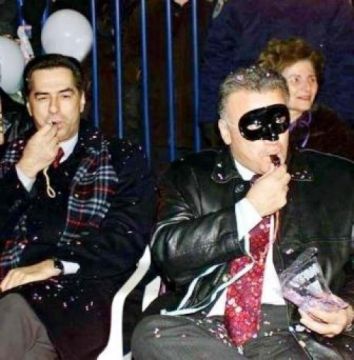 Ο Παπαγεωργόπουλος βγήκε λόγω «αναπηρίας». Οι οροθετικοί/ καρκινοπαθείς απλά πεθαίνουν στο Κολαστήριο