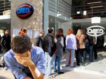 Metron Analysis: Τρεις στους τέσσερις ανέργους ψάχνουν 2,5 χρόνια για δουλειά