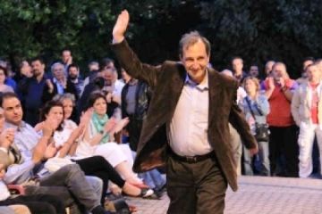 Ποιος θα κερδίσει τον Βύρωνα;