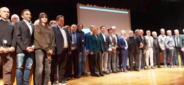 Δήμος Ηλιούπολης: Με μεγάλη επιτυχία η εκδήλωση βράβευσης προπονητών από την ΠΟΠΑ 