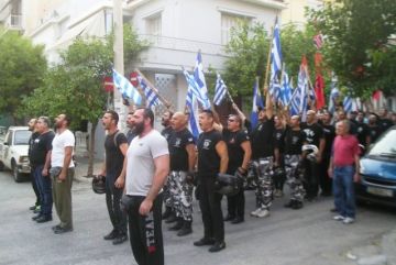 Τα μηνύματα που «καίνε» τον Λαγό