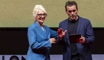 Ο Ματ Ντίλον βραβεύτηκε με τον ''Χρυσό Αλέξανδρο'' στο 65ο Φεστιβάλ Κινηματογράφου Θεσσαλονίκης