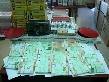 Εξαρθρώθηκε εγκληματική ομάδα που διακινούσε μεγάλες ποσότητες λαθραίων τσιγάρων στην ευρύτερη περιοχή της Αττικής