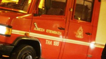 Δίχρονο κοριτσάκι «έπιασε» το πόδι του σε ασανσέρ στο Παγκράτι. 