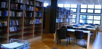 Η νέα Δημοτική Βιβλιοθήκη Γλυφάδας στηρίζει το βιβλίο με όλες τις μορφές και για όλες τις ηλικίες.