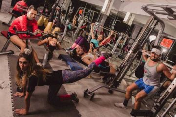 «Πέφτει η νύχτα στο Πικέρμι» - ΘΕΑΤΡΙΚΗ ΕΤΑΙΡΕΙΑ  ''REPLICA''