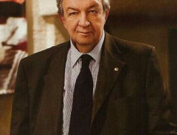 Εφυγε από τη ζωή ο θεατράνθρωπος και ακαδημαϊκός Σπύρος Ευαγγελάτος.