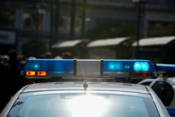 Λήστεψαν ζευγάρι και πυροβόλησαν τον άνδρα στα Λιμανάκια Βάρκιζας