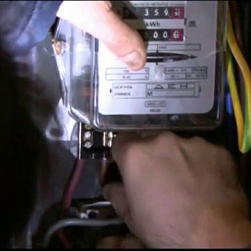 Πρόστιμα και ποινικές διώξεις για τις ρευματοκλοπές