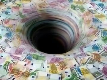 Το έλλειμμα στα έσοδα «κοστίζει» σε νοσοκομεία και κοινωνικά επιδόματα