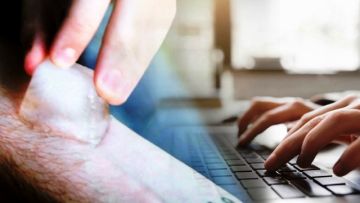 ''Salt and Ice Challenge'': Η νέα διαδικτυακή παγίδα για εφήβους