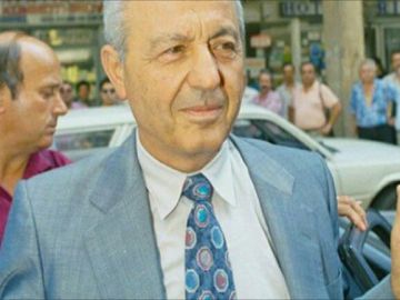 Πέθανε ο στρατηγός Νίκος Γρυλλάκης