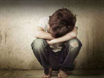 Απίστευτη καταγγελία: Δασκάλα έβαλε τους μαθητές της να χτυπήσουν συμμαθητή τους.  