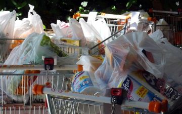 Τέλος οι πλαστικές σακούλες από το νέο έτος.