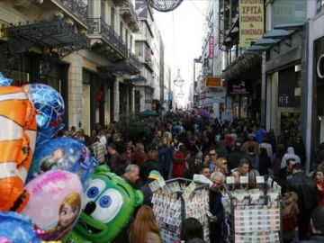 Ξεκινά το εορταστικό ωράριο των καταστημάτων - Αναλυτικά οι ώρες λειτουργίας