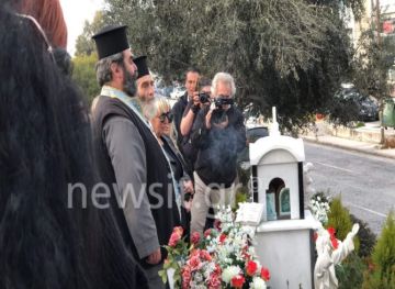 Παντελής Παντελίδης: Δυο χρόνια από τον θάνατο του – Πλήθος κόσμου στο σημείο που έγινε το μοιραίο τροχαίο