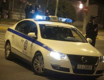 Έκρηξη σε κατάστημα επίπλων στη λεωφόρο Βουλιαγμένης