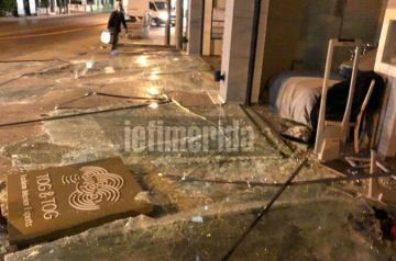 Eκρηξη σε εμπορικό κατάστημα στο Χαλάνδρι 