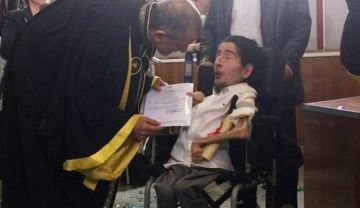 Σείστηκε ένα ολόκληρο αμφιθέατρο για τον τετραπληγικό αριστούχο φοιτητή του Πανεπιστημίου Θεσσαλίας