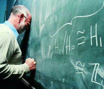 Καταγγέλλουν την εισβολή ασφαλίτη στο 1ο Γυμνάσιο Αγίου Δημητρίου.