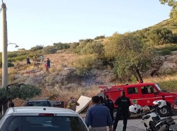 Πυρκαγιά εν υπαίθρω στην Ηλιούπολη - Ενημέρωση από Εθελοντική Ομάδα Δασοπροστασίας Πυρόσβεσης Ηλιούπολης