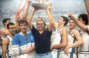 Έφυγε από τη ζωή ο Kώστας Πολίτης.