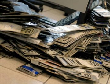 ΑΑΔΕ: Χάνουν τις πινακίδες κυκλοφορίας τους όσοι τις έχουν καταθέσει πάνω από 18 μήνες!