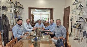 ΚΟΙΝΟ ΔΕΛΤΙΟ ΤΥΠΟΥ ΤΩΝ ΔΗΜΩΝ ΒΥΡΩΝΑ, ΗΛΙΟΥΠΟΛΗΣ, ΕΛΛΗΝΙΚΟΥ – ΑΡΓΥΡΟΥΠΟΛΗΣ, ΑΓΙΟΥ ΔΗΜΗΤΡΙΟΥ, ΔΑΦΝΗΣ ΥΜΗΤΤΟΥ. ''Συγκέντρωση Διαμαρτυρίας για την Υπογειοποίηση της Κατεχάκη'' 