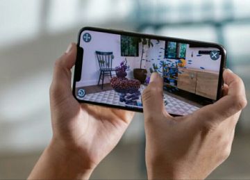 Κρίση κρίση αλλά τα νέα iphone Xs των 1.300 ευρώ ξεπουλάνε στην Ελλάδα