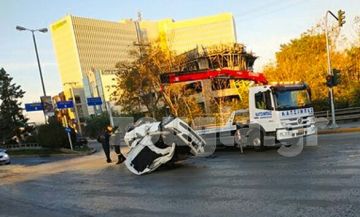 Τροχαίο ατύχημα με εκτροπή οχήματος στην Κηφισίας