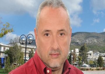 Σε σοβαρό τροχαίο ενεπλάκει ο Κώστας Σεφτελής.