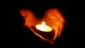 Πέθανε ο 6χρονος που κρεμάστηκε στο Παλαιό Φάληρο με το λουράκι του σκύλου