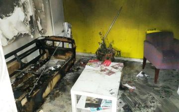 To Checkpoint, η φωτιά σε μια πολύχρωμη σημαία και οι ομοφοβικοί που έμαθαν να μισούν