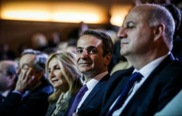 Αυτοί είναι οι 42 υποψήφιοι του «γαλάζιου» ευρωψηφοδελτίου