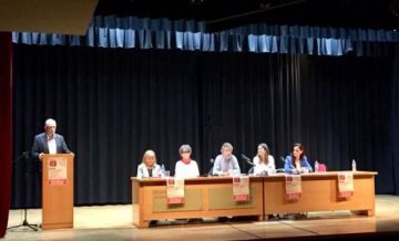 O Δημήτρης Παπαδημούλης στην Ηλιούπολη.