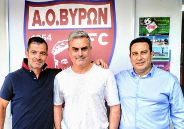 O Άκης Μιχαηλίδης νέος προπονητής στον Α.Ο. BΥΡΩΝ