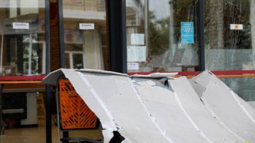 Απόπειρα ληστείας στη Γλυφάδα - Προσπάθησαν να ανατινάξουν ΑΤΜ, αλλά έφυγαν άπραγοι