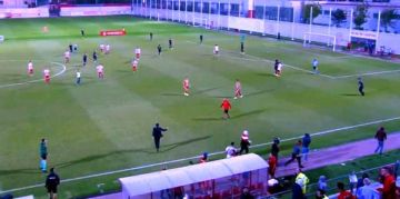 Ολυμπιακός - Μπάγερν Μονάχου: Ντου οπαδών και διακοπή στο Youth League! - video