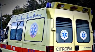 Νεκρός  οδηγός αυτοκινήτου που συγκρούστηκε με φορτηγό στη Λεωφόρο Σπάτων.