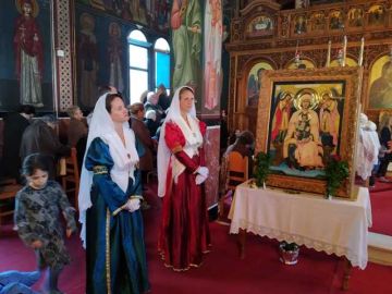 ΑΡΧΙΕΡΑΤΙΚΗ ΘΕΙΑ ΛΕΙΤΟΥΡΓΙΑ ΣΤΗΝ ΗΛΙΟΥΠΟΛΗ!