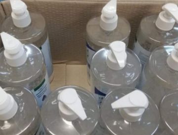 Αντισηπτικά από τον Σύλλογο Γονέων και Κηδεμόνων του 4ου δημοτικού σχολείου Ηλιούπολης  