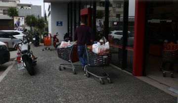 Πασχαλινό ωράριο: Πώς θα λειτουργήσουν τα καταστήματα τη Μεγάλη Εβδομάδα