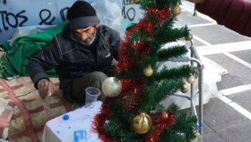 Ο ΘΑΝΑΤΟΣ του άστεγου φίλου μας..., του Χρήστου, του Χρηστάρα. (Κιβωτός αστέγων)