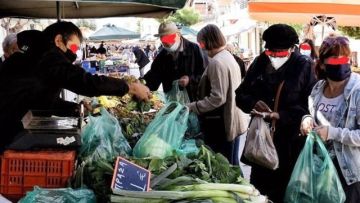 Απεργιακές κινητοποιήσεις σχεδιάζουν οι παραγωγοί αγροτικών προϊόντων στις λαϊκές αγορές