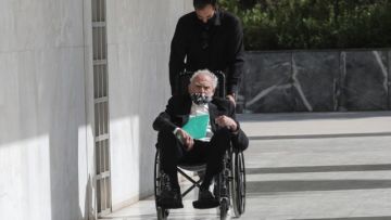 Στο ''Λαϊκό'' σε κρίσιμη κατάσταση ο Άκης Τσοχατζόπουλος