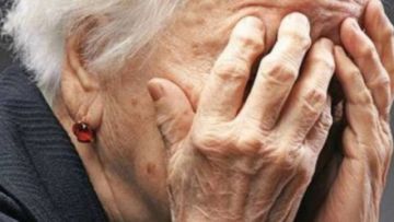 Ηλιούπολη: Γεωργιανή οικιακή βοηθός έδεσε στο κρεβάτι ηλικιωμένη και τη λήστεψε