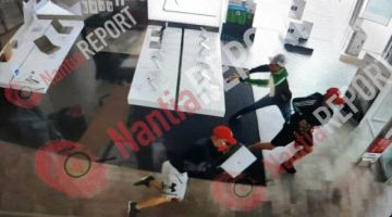 Ληστές μπήκαν στον “Κωτσόβολο” στην Ηλιούπολη, με ιατρικές μάσκες και κλαδευτήρια