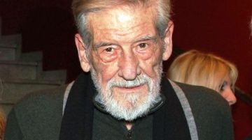 Περαστικα κυριε Γιαννη...